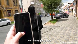 Czech Streets – Milf Enjoys a Vibrator in Public